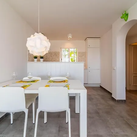2bed In Miraflores Tatil Evi Mijas