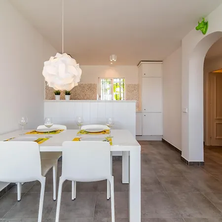 בית נופש 2bed In Miraflores מיחאס